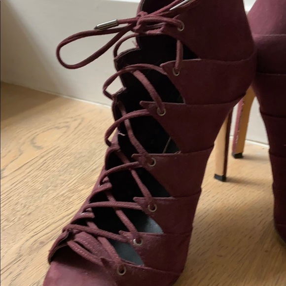 Dolce Vita Burgundy Lace-up Heel - Picture 3 of 8